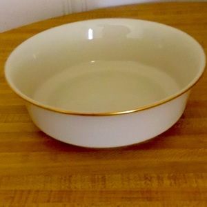 Lenox Eternal Round Medium Serving Bowl 9.5” width, 3” Deep